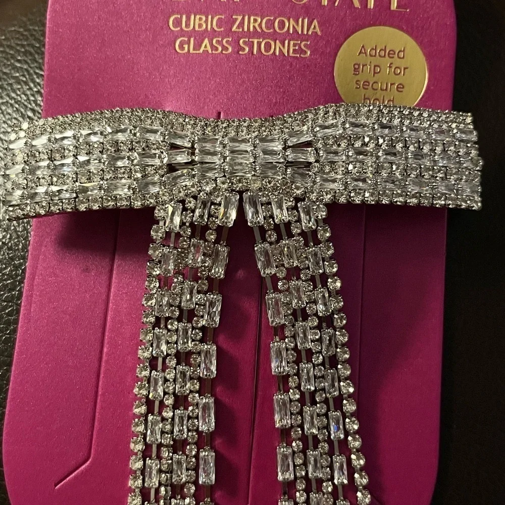 Hair bow cubic zirconia classic stones
